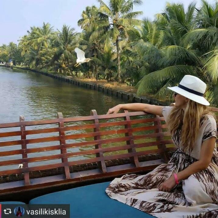 Why Not Houseboat 호텔 Alappuzha 외부 사진