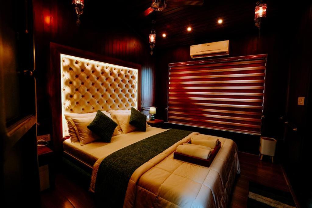 Why Not Houseboat 호텔 Alappuzha 외부 사진